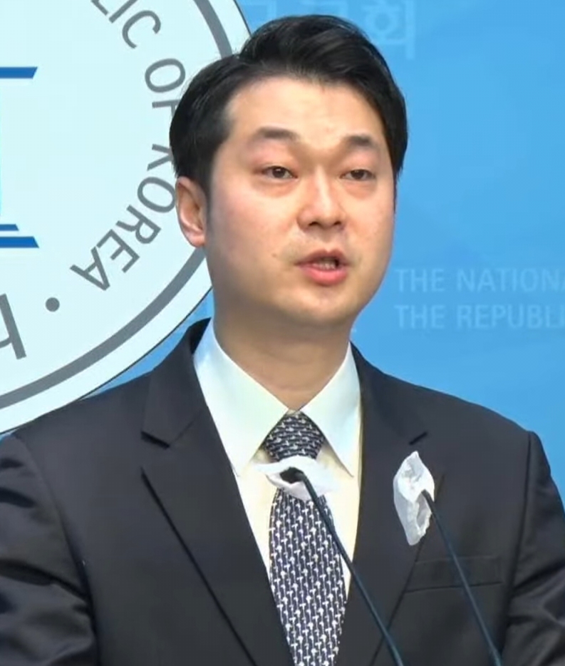 Kim Dong-ah
