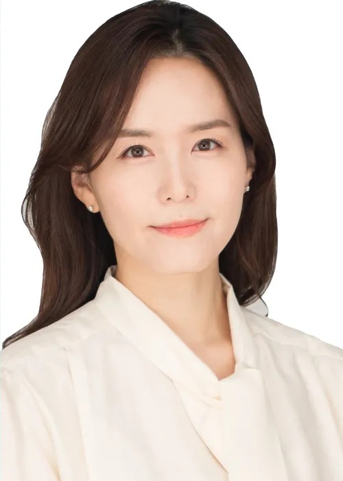 Lee Joo-young