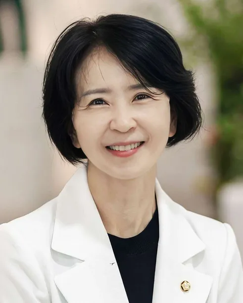 Choi Soo-jin