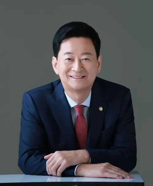 Choi Eun-seok