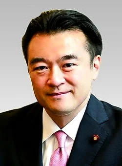 Toshitaka Ooka