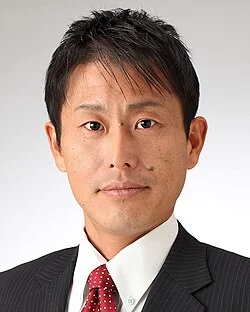 Nobuhide Takemura